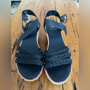 Gap Navy Wedge Sandals Platform Sandals size 8 Summer Shoes Beach